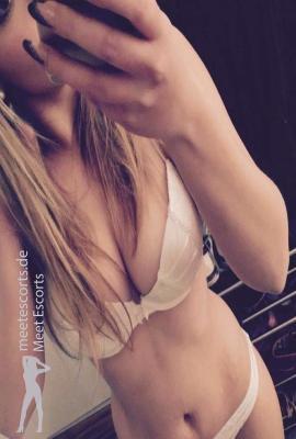 Samtige Lenya Escort Artlenburg